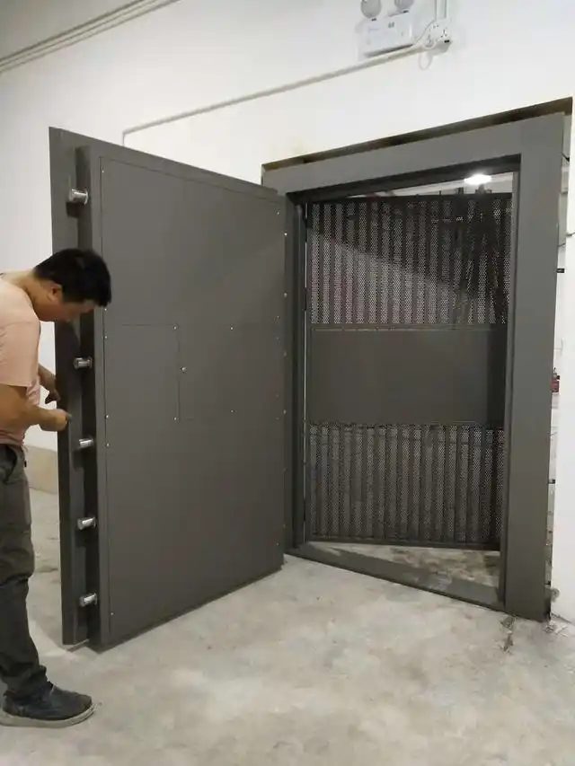 上海碳钢金库门